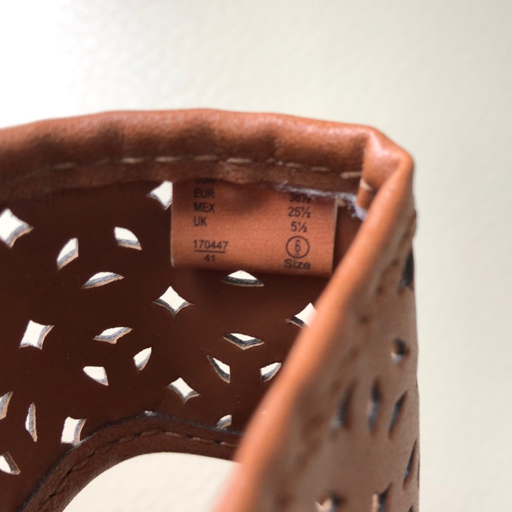 Cute sandals - Picture 6 of 6